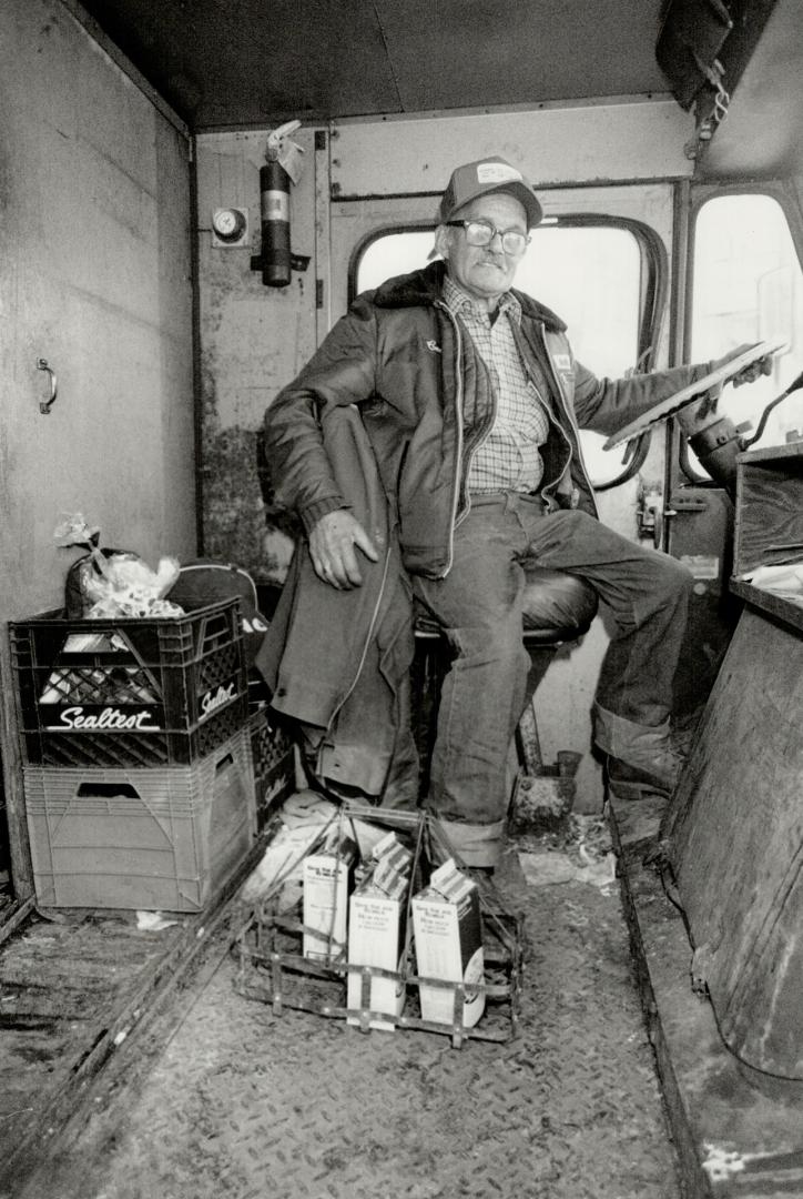 For 40 years Cec Goodman has been delivering milk in Rosedale and he's known some of his customers so long that if they forget to leave a note, he checks the fridge himself and gives them what they need