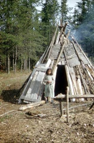 Smoke lodge at Round Lake