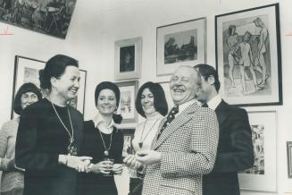 Art collector Leon Katz, right, entertained sculptor-teacher Aileen Cowan, left, and her class from the U of T Extension Division this week