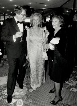 Top photo, Ronald Oelbaum with his wife Annette, centre, and his mother, Lily Oelbaum