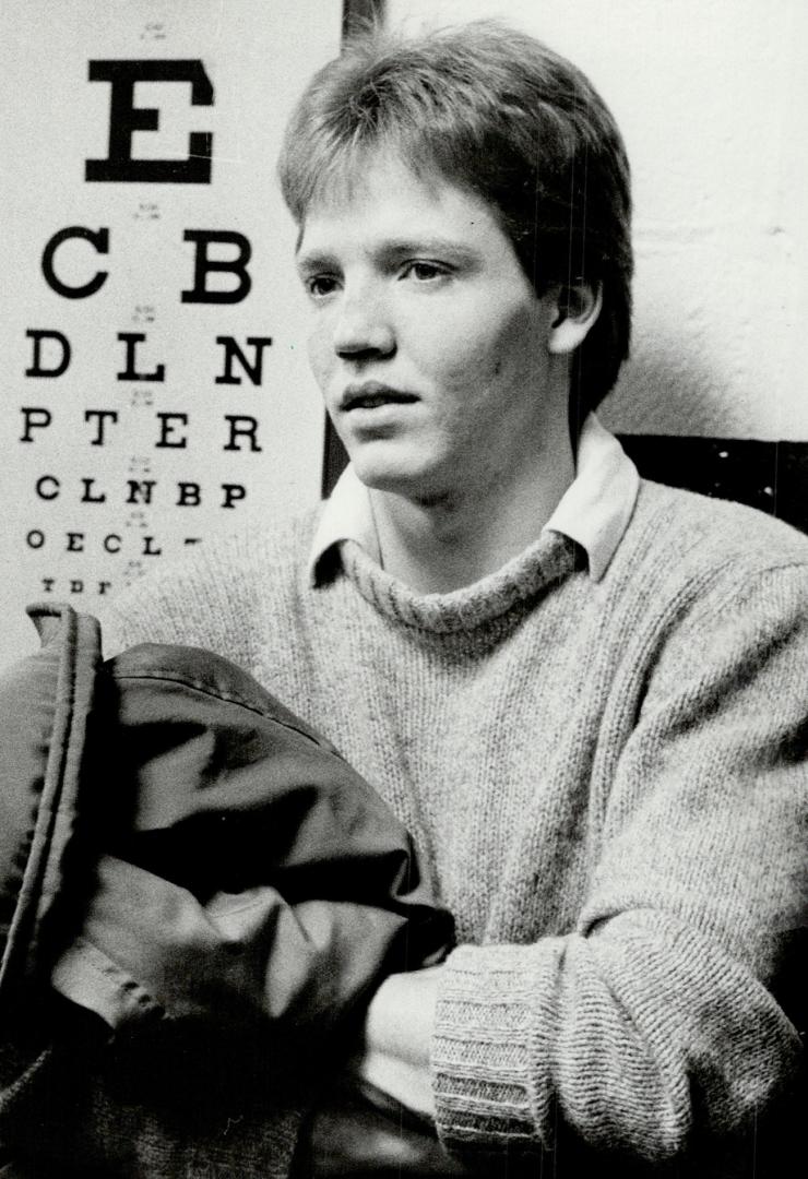 Gary Leeman, left, packs it up at the Maple Leaf's dressing room after being traded to the Calgary Flames yesterday