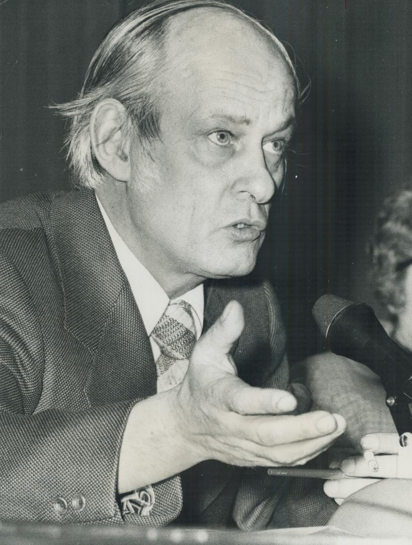 Quebec premier Rene Levesque, above, and his clowns and conjurors should be told, says reader at left, that there are still Canadians who will not stand idly by and have their country cut up