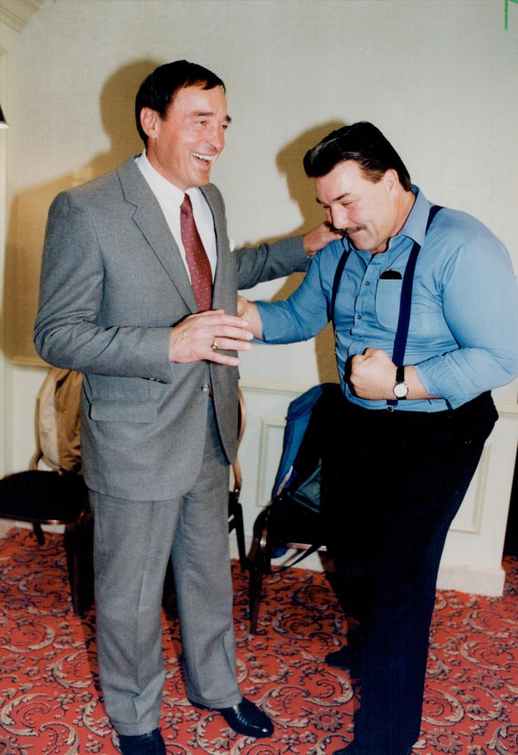 Pair of heavyweights: Hockey great Frank Mahovlich, left, and longtime heavyweight boxing contender George Chuvalo put up their dukes before last night's induction ceremonies at the Canadian Sports of Fame