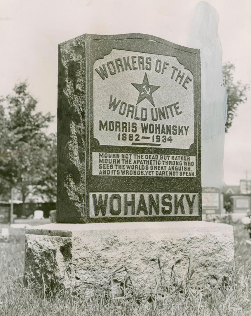 Kitchener tombstone - Hammer, sickle to disappear