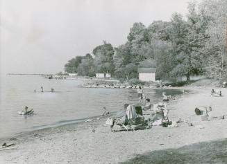 Taking it easy on the soft sands of Willow Beach