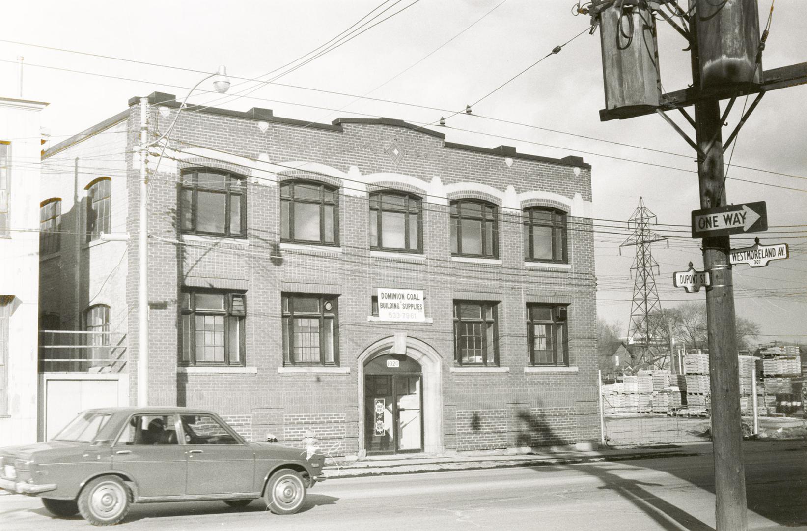 Dominion Coal & Building Supplies Ltd., Dupont Street, north side, between Dovercourt Road and Bartlett Avenue, Toronto, Ont.