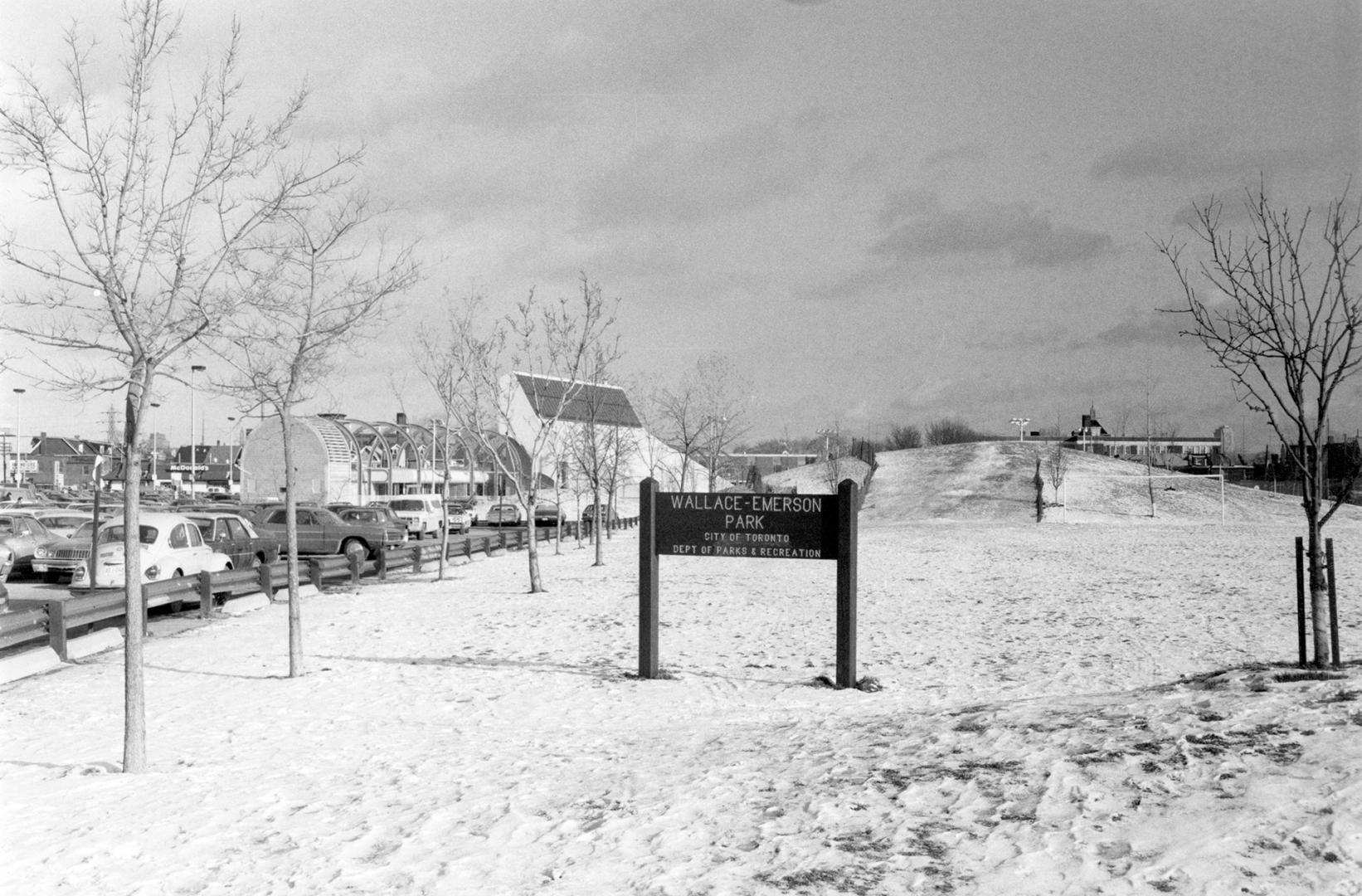 Wallace-Emerson Park, Dufferin Street, west side, between Lappin Avenue and Dupont Street, Toronto, Ont.