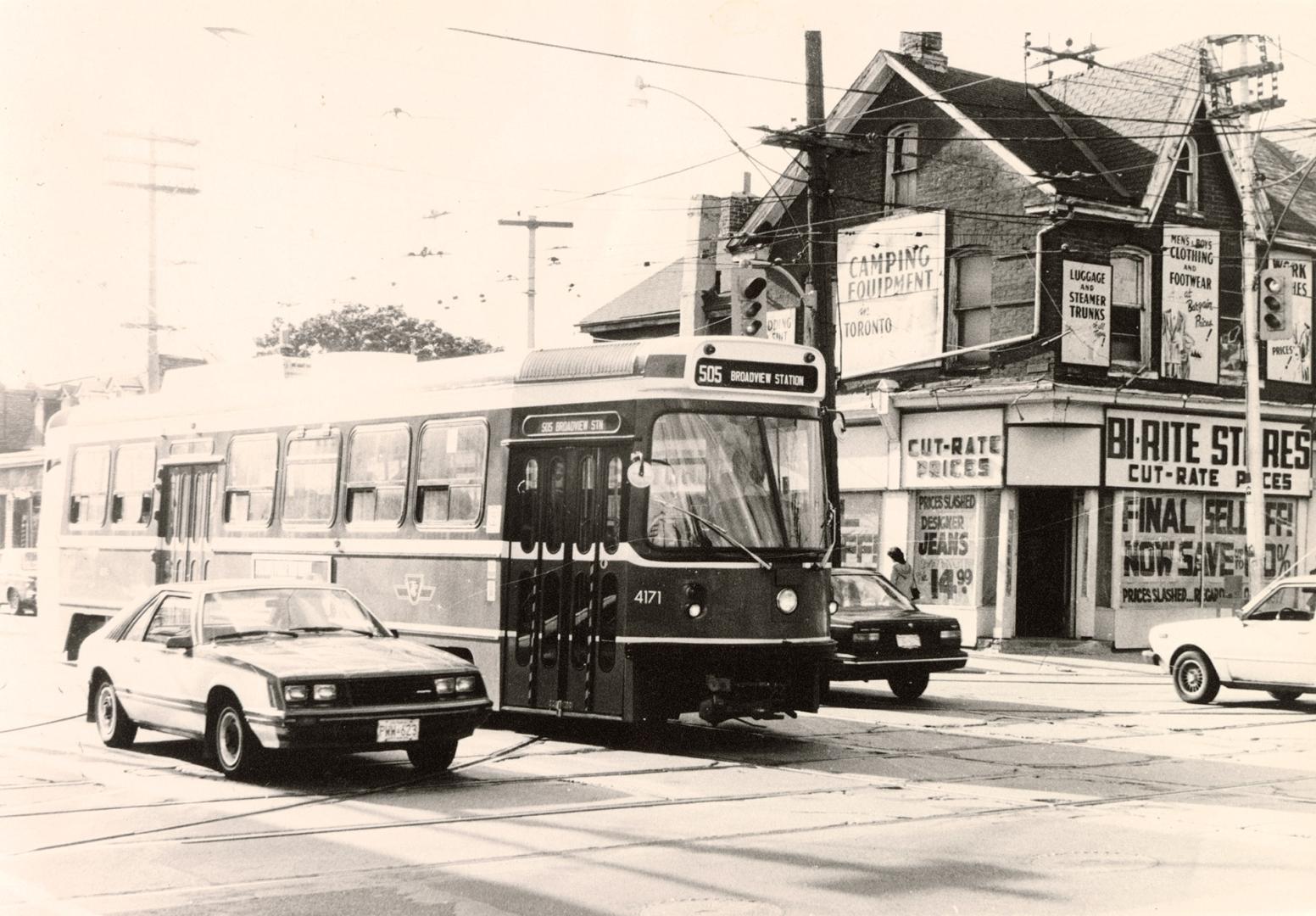 Dundas Street West, northwest corner of Bathurst Street, Toronto, Ontario