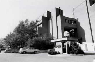 Village on the Park apartment, renovated by Bramalea Ltd. Brampton, Ontario