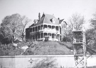 High Park Sanitarium, Gothic Ave., west side, west of Quebec Ave., looking north. Toronto, Ont.