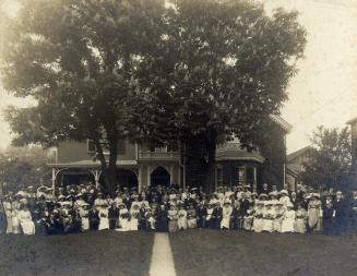 Edith Lamb and Gavin Browne wedding, Winchester Street, Toronto, Ont., October 21, 1914