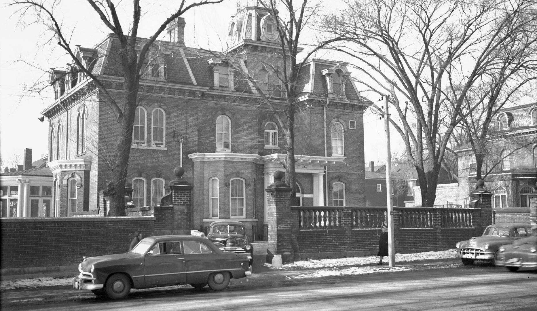 Beardmore, George L., 'Chudleigh', Beverley St., northwest corner Dundas Street West