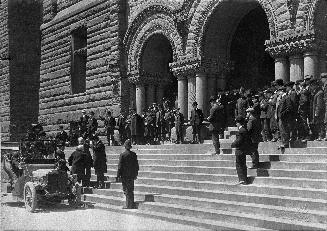 Carnegie, Andrew, arrival at City Hall