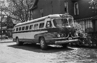 West York Coach Lines, garage, Pacific Avenue, southwest corner Vine Avenue, looking e