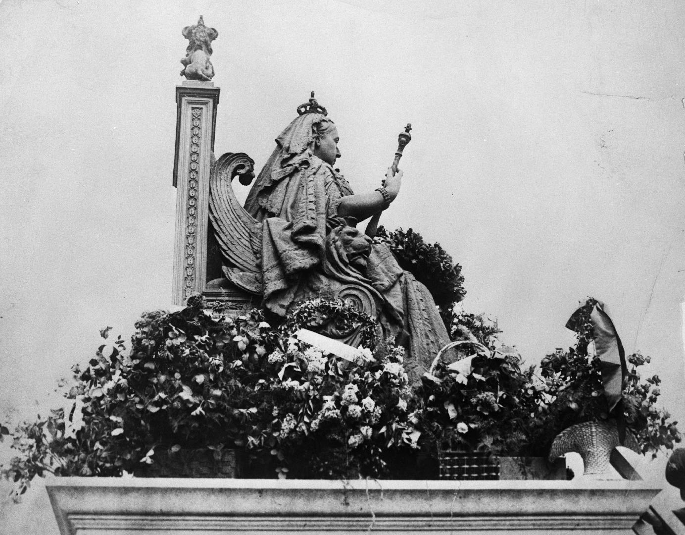 Victoria, statue, e. of entrance to Parliament Buildings, Queen's Park