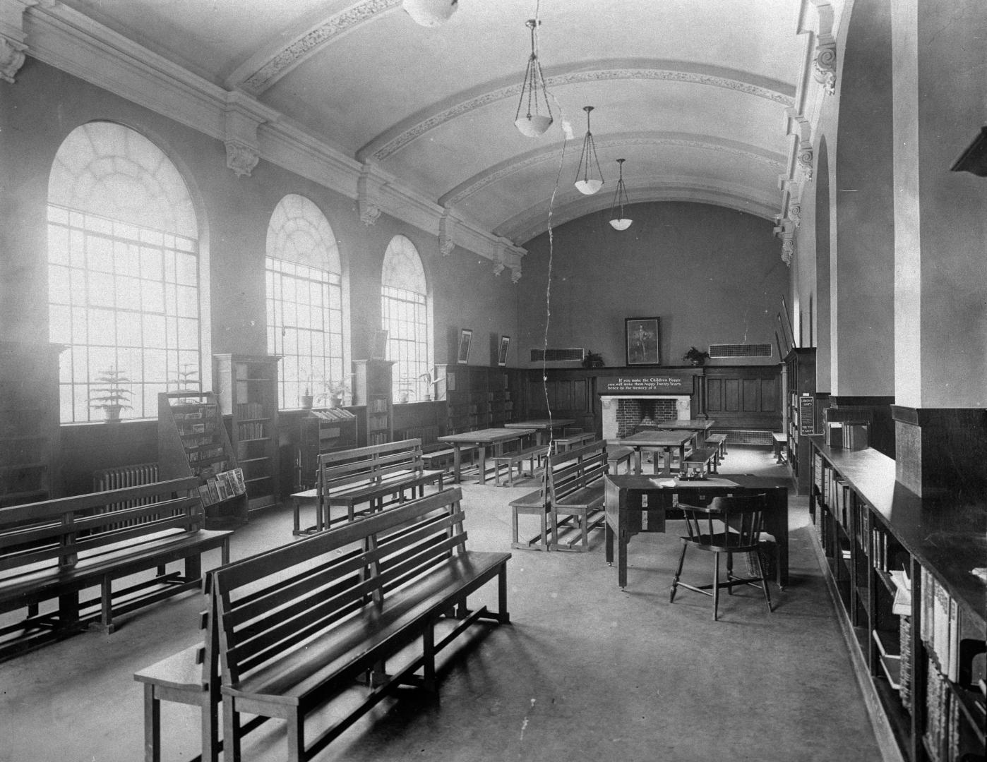 Toronto Public Library, Bloor & Gladstone Branch, Bloor Street West, southwest corner Gladstone Avenue, INTERIOR, children's room. Toronto, Ontario