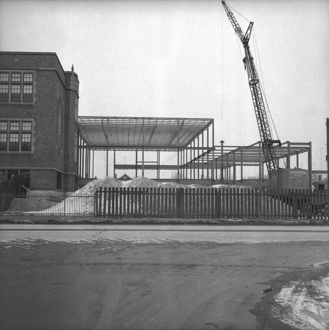 Runnymede Collegiate Institute, Jane St