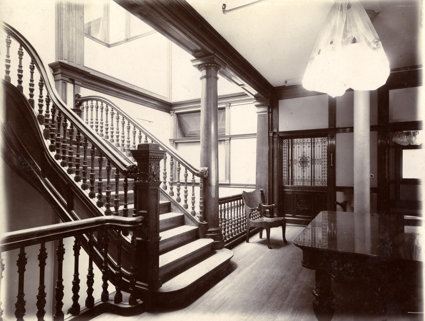 Telegram Building (1900-1963), interior, waiting room, second (editorial) floor