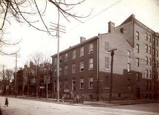 Adelaide Street East, south side, e