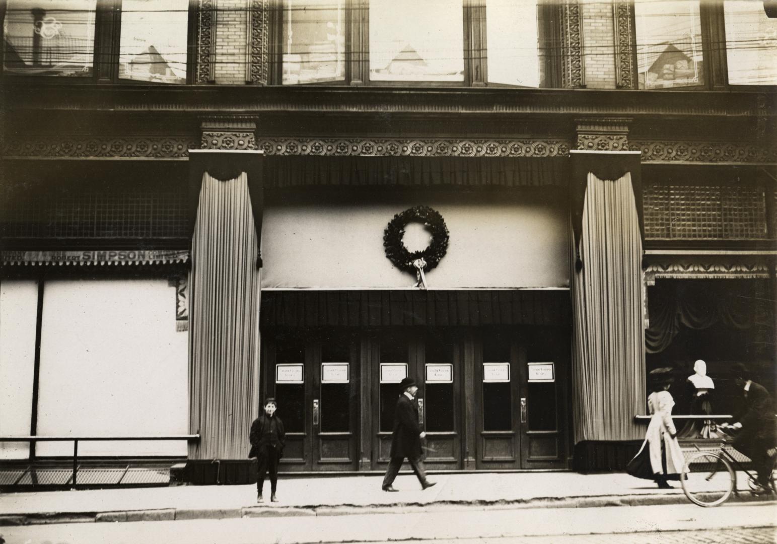 Edward VII, Decorations Mourning Death, on Robert Simpson Co