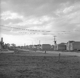 Holcolm Road., looking west from west of Tamworth Road