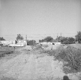 Kempford Boulevard, looking e. to Yonge Street