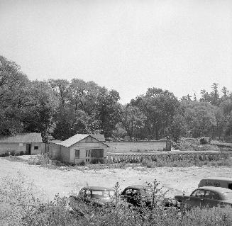 York Mills Swimming Pool, Yonge Street, east side, south of Mill St