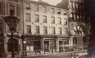 Globe Building (1853-1864), King St