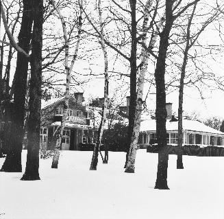 TORONTO HUNT CLUB, Kingston Road, south side, between Woodglen Road & Haig Avenue