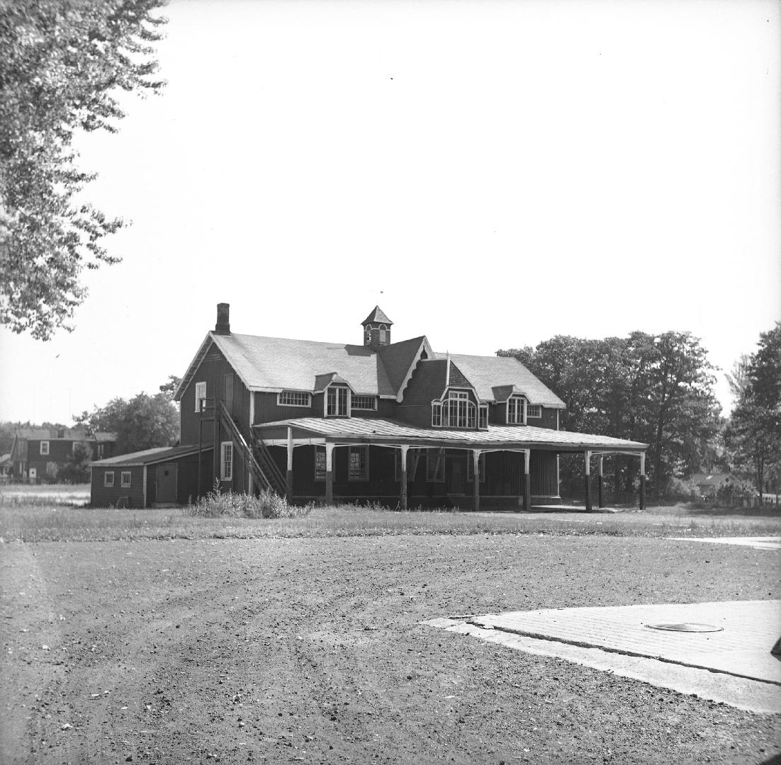 ST. JOHN'S TRAINING SCHOOL FOR BOYS, Victoria Park Avenue, east side, opposite Bracken Avenue, recreation hall