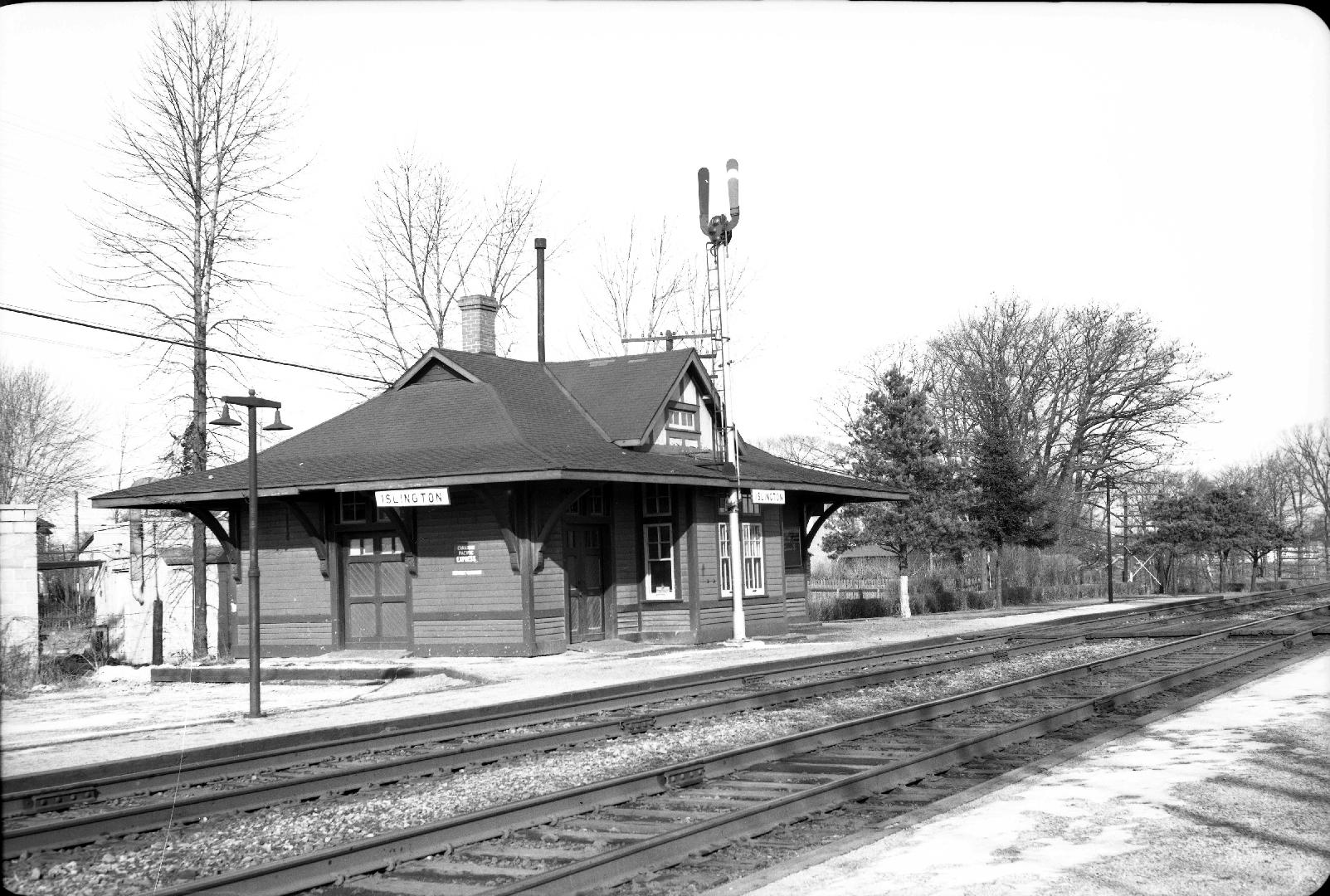 Islington Railway Station (C.P.R.), Islington Avenue, west side, north of Bloor St. West