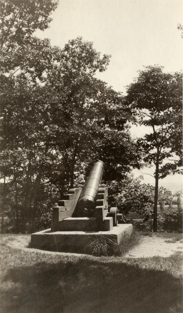 Howard John George, ''Colborne Lodge'', High Park, naval gun. Toronto, Ont.