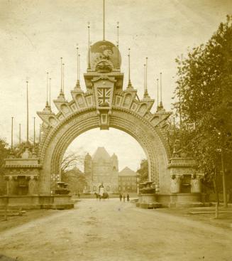 George V, visit to Toronto, 1901, arch, Queen's Park Crescent, north of College St