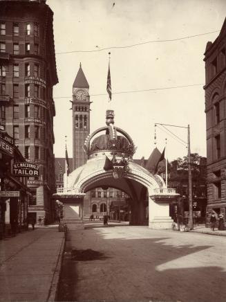 George V, visit to Toronto, 1901, arch, Bay St