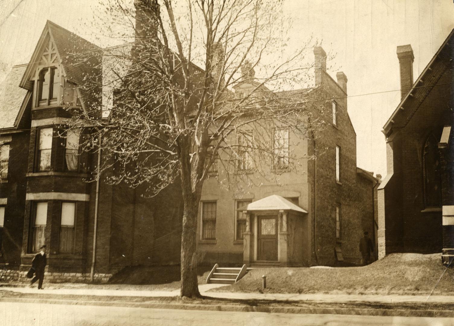 Church St., west side, north of Wood St