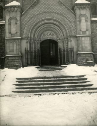 University College, doorway, main