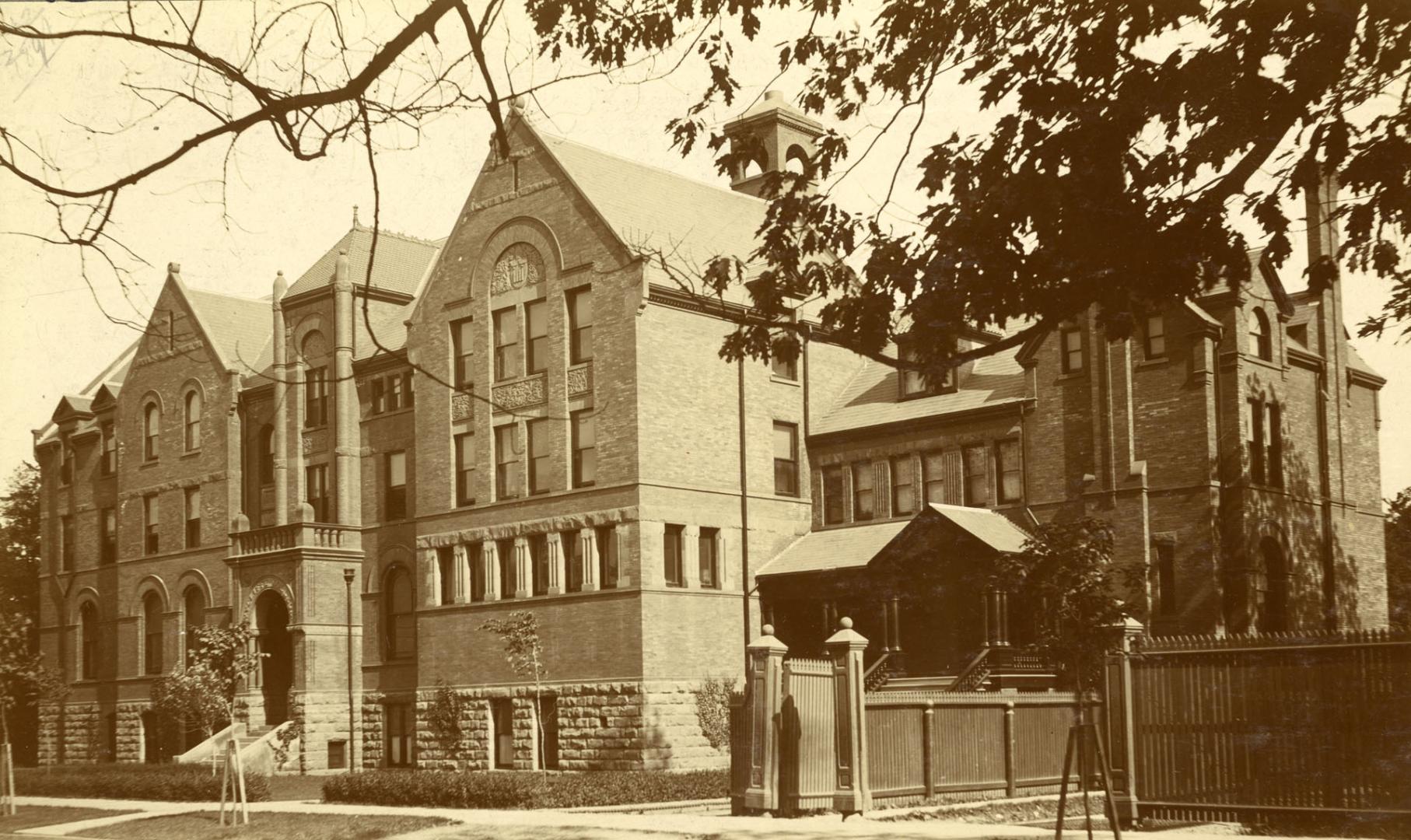 Wycliffe College, Hoskin Avenue