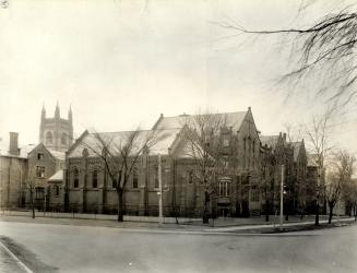 Wycliffe College, Hoskin Avenue