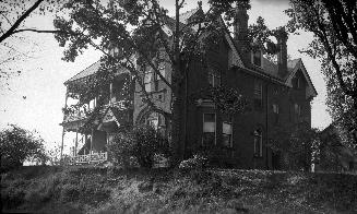 High Park Sanitarium, Gothic Avenue, west side, west of Quebec Avenue