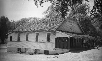 Riverdale Park, Zoo, pavilion