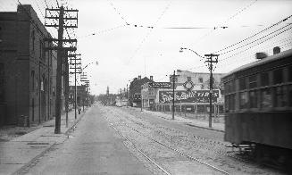 Yonge Street looking north from north of Davenport Road