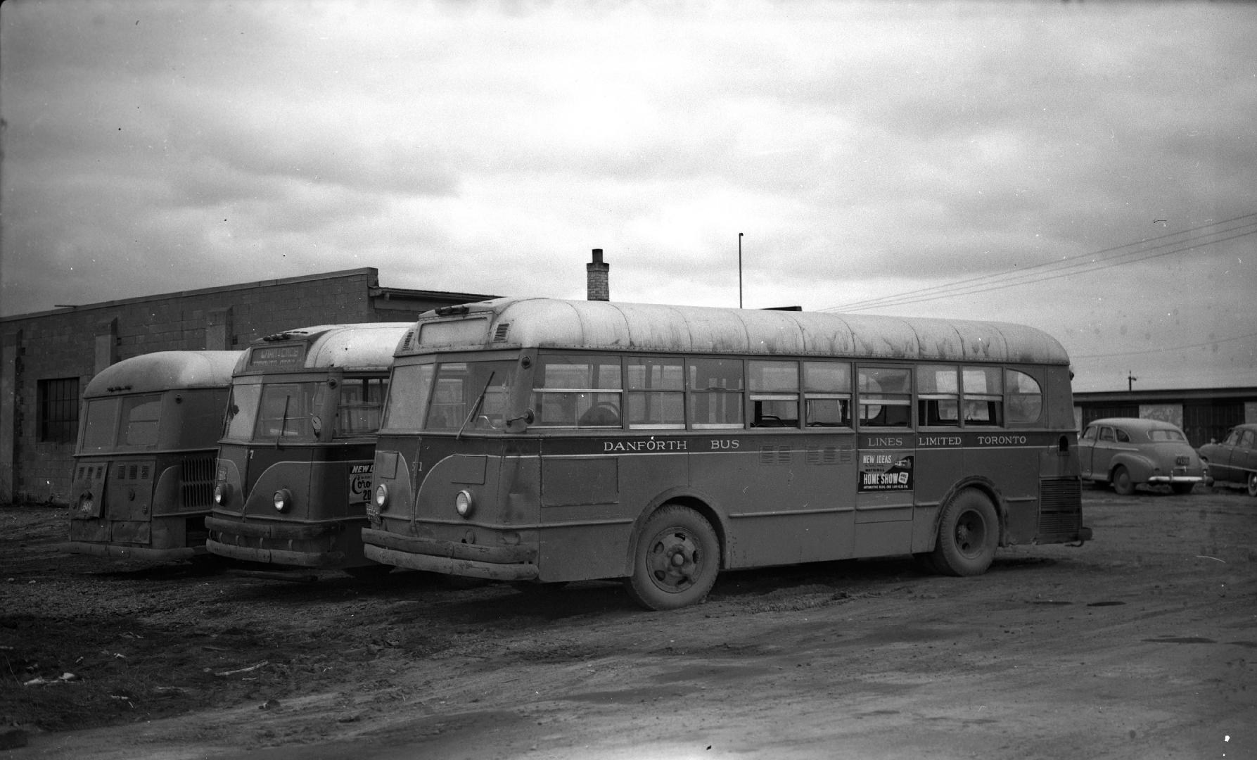 Danforth Bus Lines, bus, at garage, Dufferin St