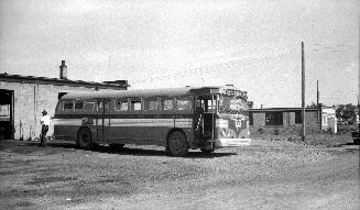 Danforth Bus Lines, garage, Dufferin St