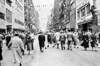 Yonge Street, King To Queen Streets, looking north from north of Temperance St