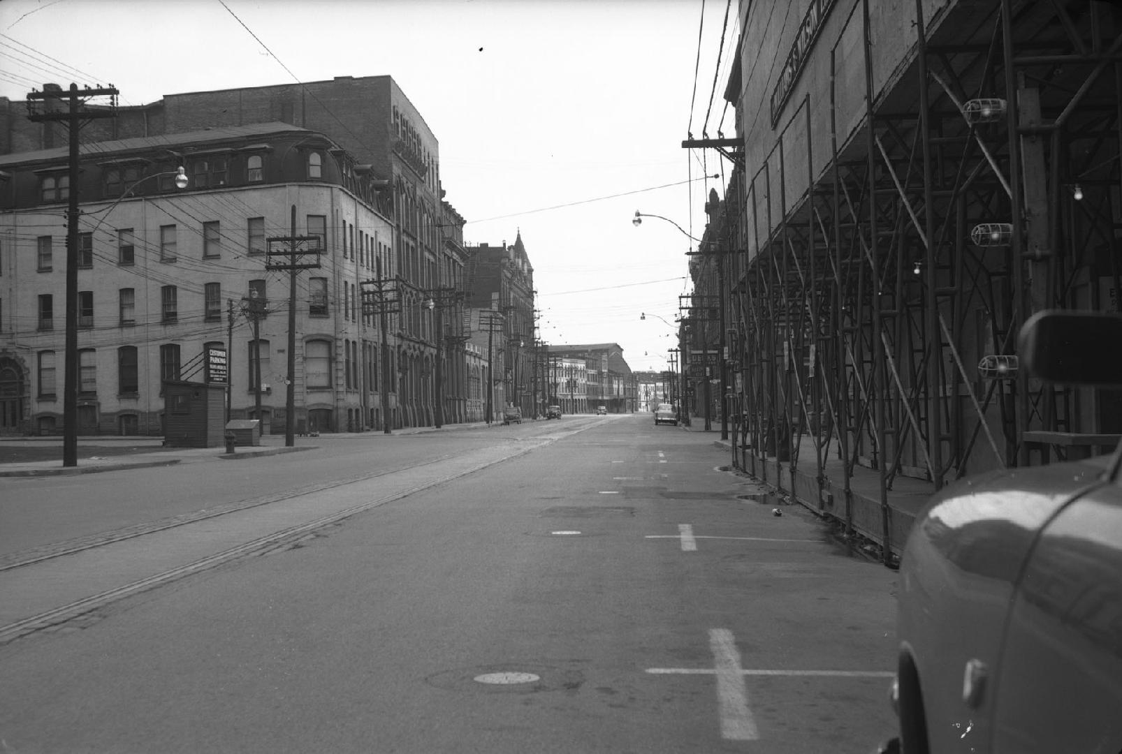 Front Street East, Yonge To Jarvis Streets, looking e