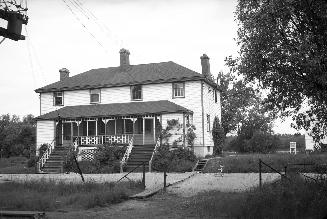 Lighthouse, Centre Island, lighthouse keeper's house