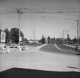 Dundas Street West, looking north from e