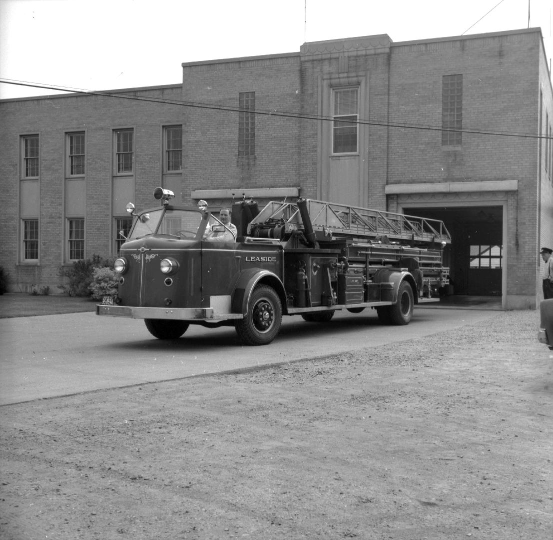 Aerial truck, looking e. from Sutherland Drive to Leaside Municipal Building, McRae Drive, southwest corner Randolph Road