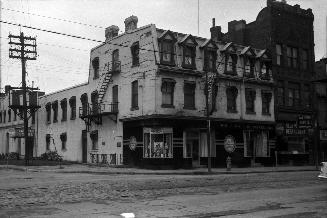 Osgoode House, Queen Street West, north east corner Chestnut St