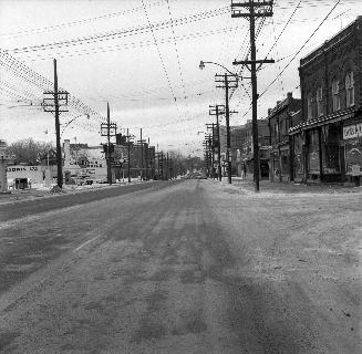 Yonge Street looking south from Bedford Park Avenue, Toronto, Ontario. Image shows a street vie…